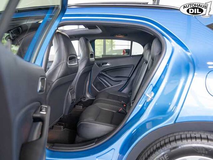 Mercedes-Benz GLA 180 * RFK * Panorama-Schiebedach *