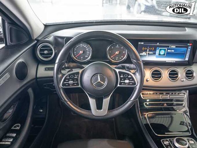 Mercedes-Benz E 300 d 9G *1.Hand*MwSt*RFK*Distronic*Stand-Hz. *