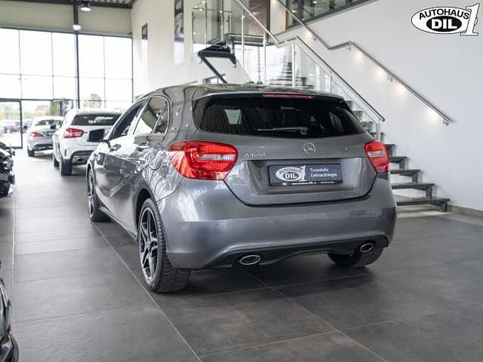 Mercedes-Benz A 180 *Navi*PDC*Klima*Park-Assist*