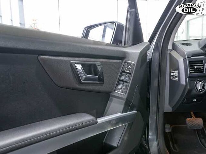 Mercedes-Benz GLK 220 CDI DPF 4Matic *COMAND*LEDER*XENON*