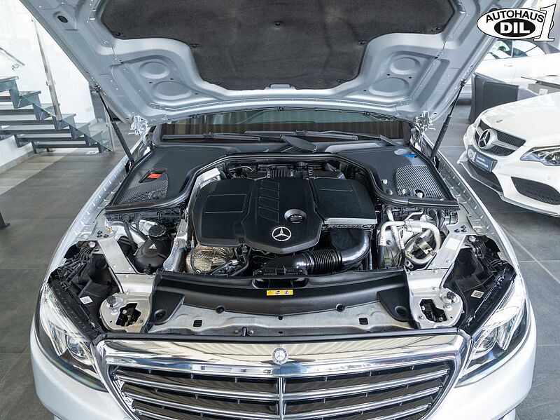 Mercedes-Benz E 220 d 9G-Tronic *360°*EGSD*AMBIENTE*LEDER*