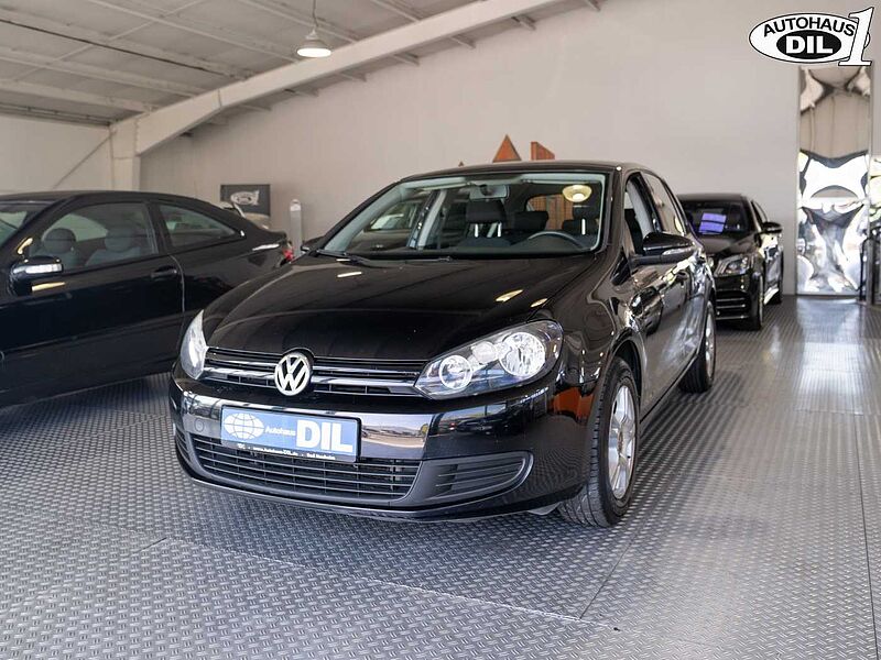 Volkswagen Golf VI * 1 Hand * * Zahnriemen NEU * Autobahn *