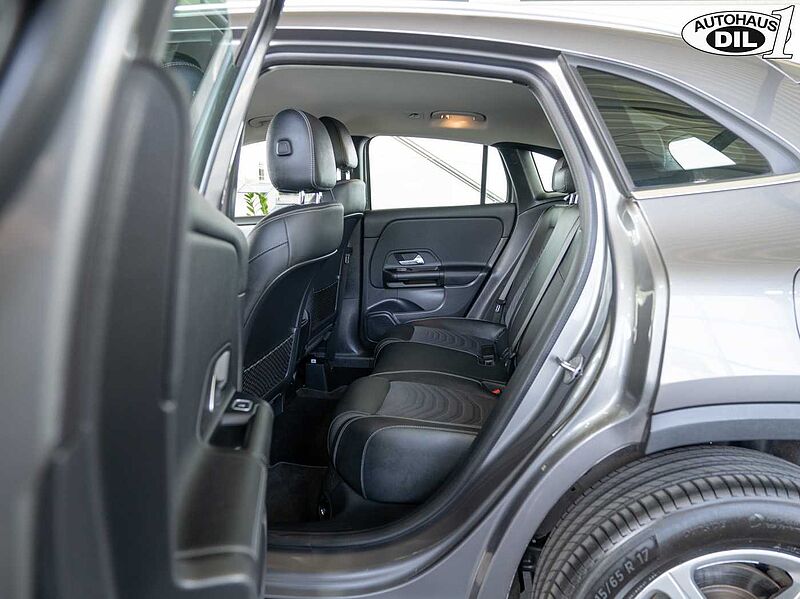 Mercedes-Benz GLA 200d 8G-DCT *RFK*Distr+*LED*1.HAND*