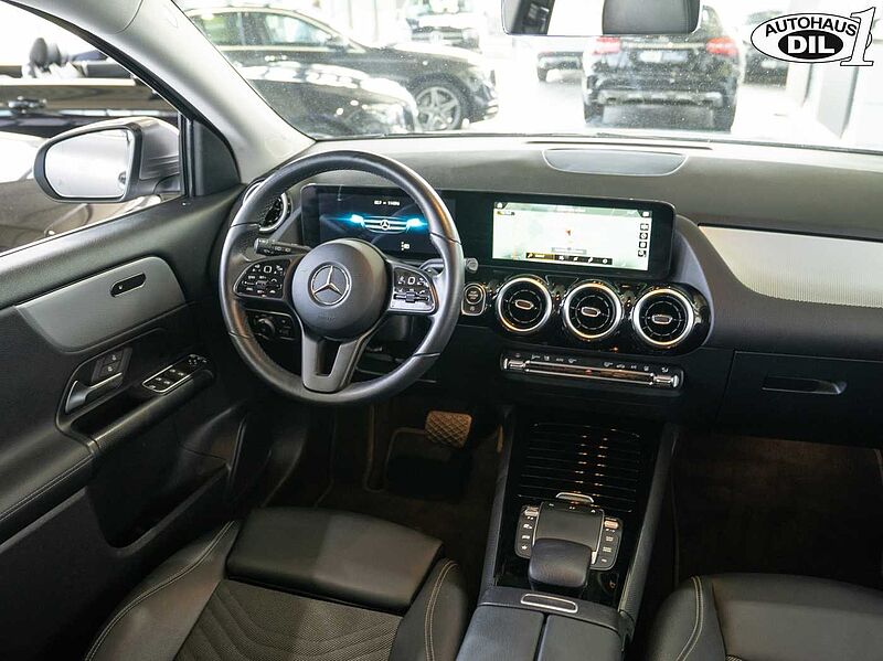 Mercedes-Benz GLA 200d 8G-DCT *RFK*Distr+*LED*1.HAND*