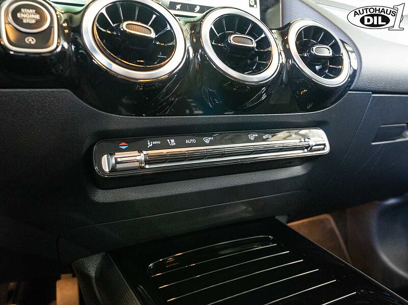 Mercedes-Benz GLA 200d 8G-DCT *RFK*Distr+*LED*1.HAND*