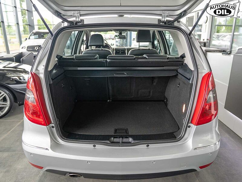 Mercedes-Benz A 180  Avantgarde *COMAND*LAMELLENDACH*