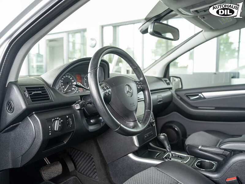 Mercedes-Benz A 180  Avantgarde *COMAND*LAMELLENDACH*