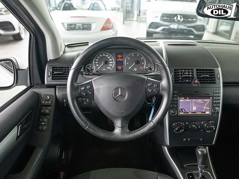 Mercedes-Benz A 180  Avantgarde *COMAND*LAMELLENDACH*