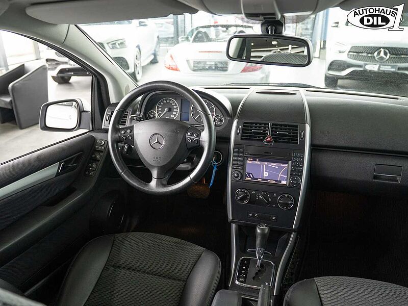 Mercedes-Benz A 180  Avantgarde *COMAND*LAMELLENDACH*