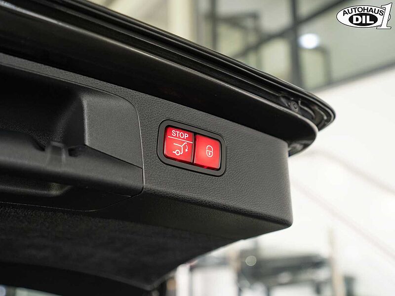 Mercedes-Benz E 300 de T 4Matic *AMG*PANO*AHK*DISTR. +*KEYLESS*