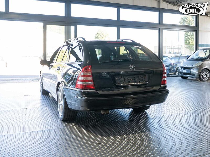 Mercedes-Benz C 220 CDI T *Autobahn KM* *AHK*