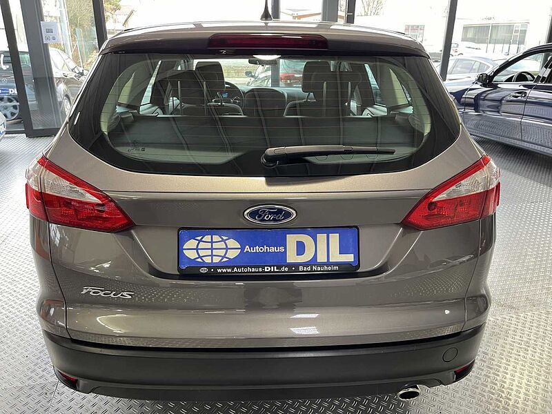 Ford Focus Turnier 1.6 *Motor Schaden* *Scheckheft*